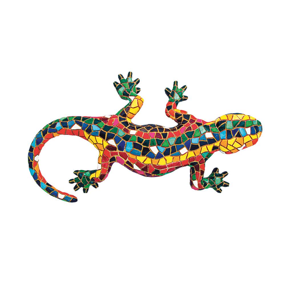 Die Mosaikfigur „El Gecko“ ist ein farbenfrohes Mosaik im Trencadis-Stil mit roten, gelben, blauen und grünen Fliesen auf weißem Grund. Ihr gewölbter Körper und die verlängerten Gliedmaßen spiegeln die skurrile Kunstfertigkeit Antoni Gaudís wider.