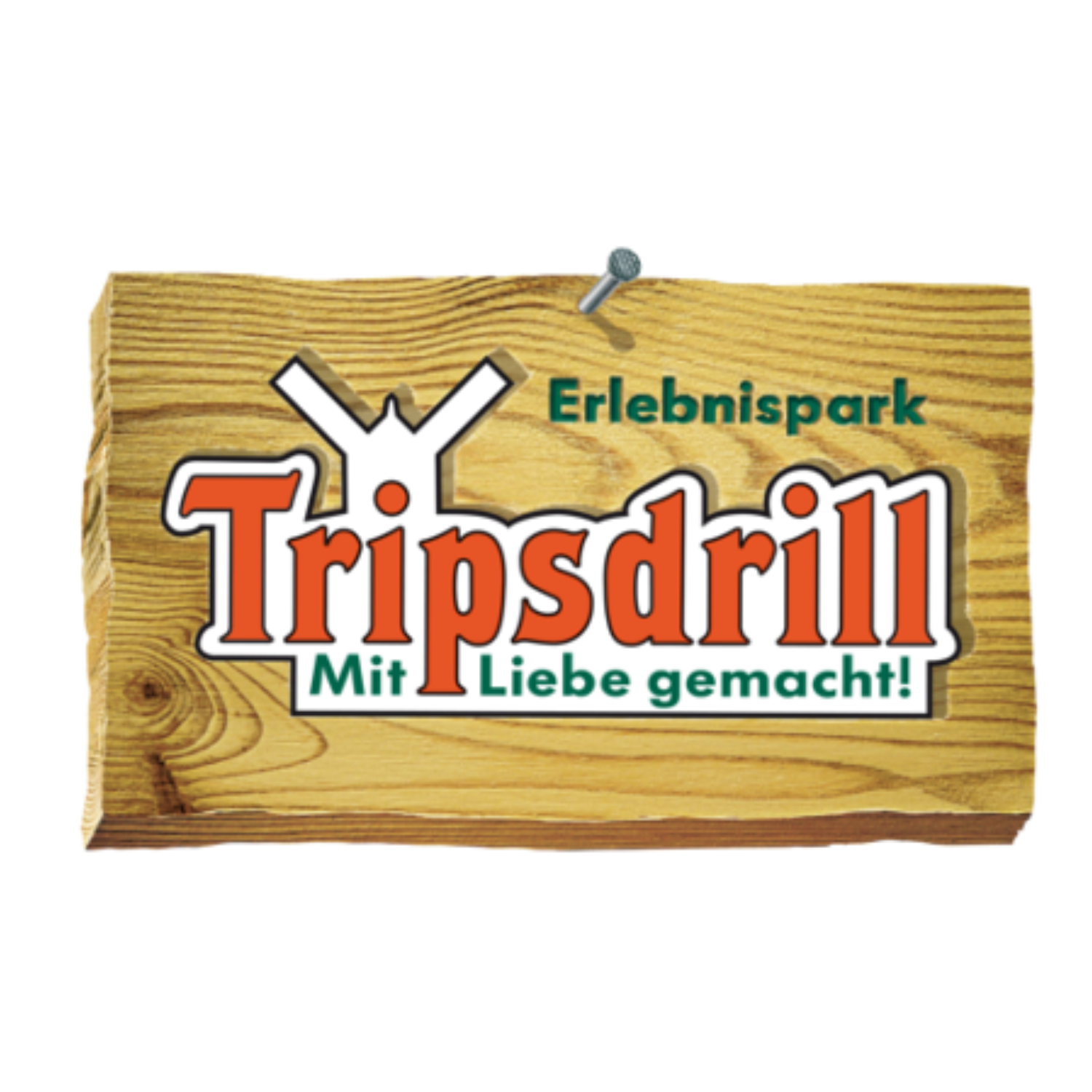 Logo des Erlebnisparks Tripsdrill auf einem Holzschild, Slogan „Mit Liebe gemacht!“ in grün. ABO Bonus-Preis erhältlich für Tripsdrill Eintrittskarte Erwachsene / Jugendliche.