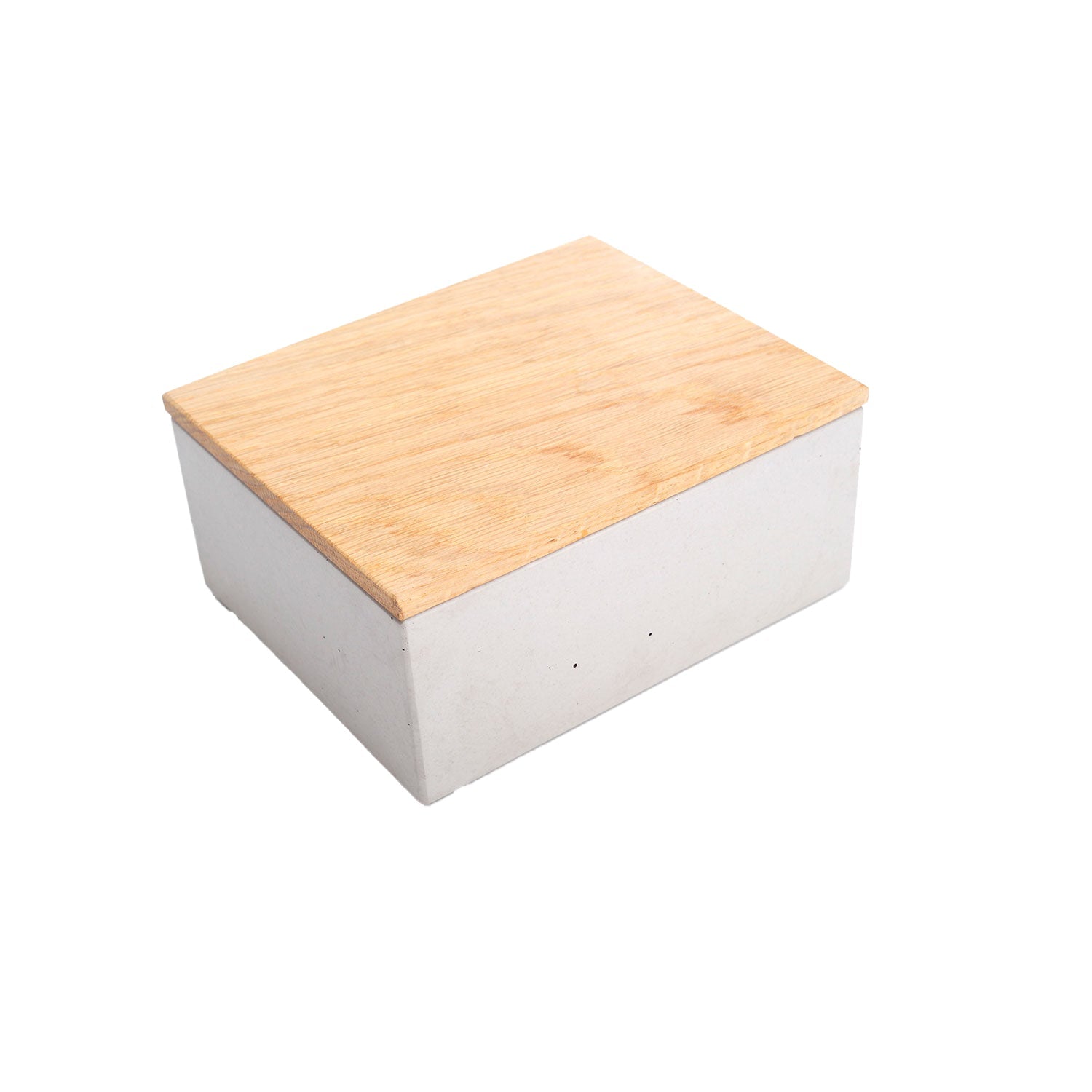 Rechteckige Aufbewahrungsbox mit flachem Eichenholzdeckel.