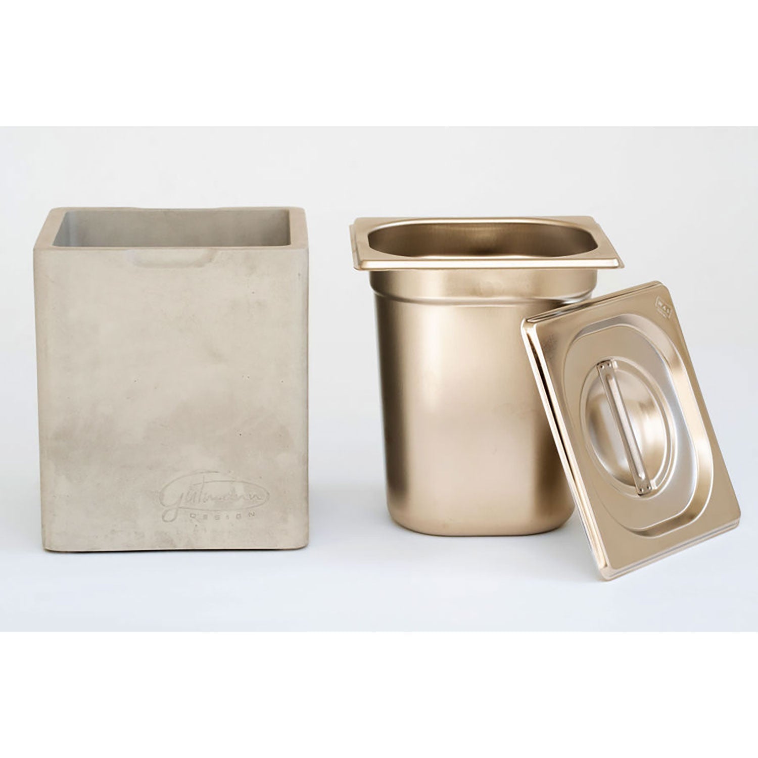 Der Biomülleimer mit Deckel